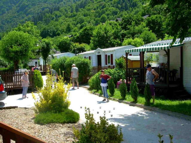 BAGNERES-DE-LUCHON-camping-fil-de-l-oo-2-