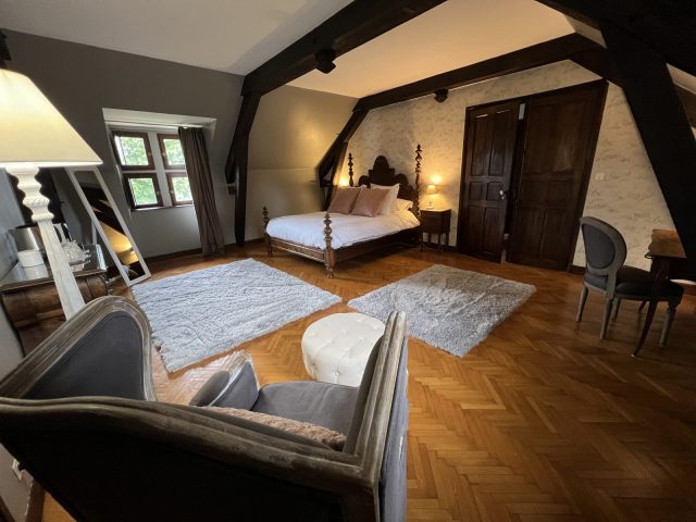 Chambres-d-hotes-Chateau-Mariande—chambre-Estancarbon-Comminges-Pyrenees