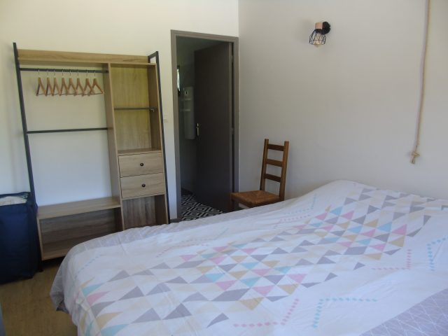 Dans-le-Piemont-Pyreneen—Chambre—-Balesta-Comminges-Pyrenees