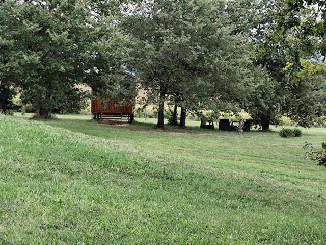 Domaine-d-Antichan—RoulotteTanya—Saint-Pe-Delbosc-Comminges-Pyrenees