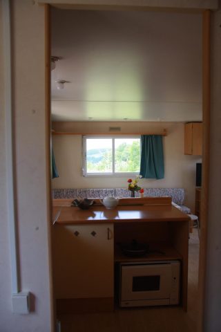 Mobil-Home-face-aux-Pyrenees—Cuisine—Aurignac-Comminges-Pyrenees